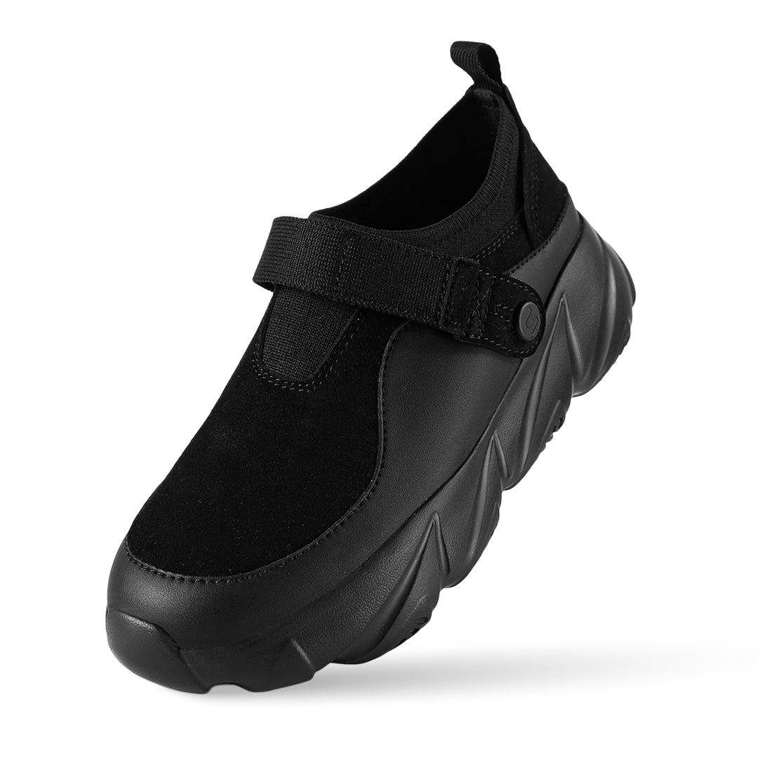 Breeze Oval SS Runner Sneaker - Black