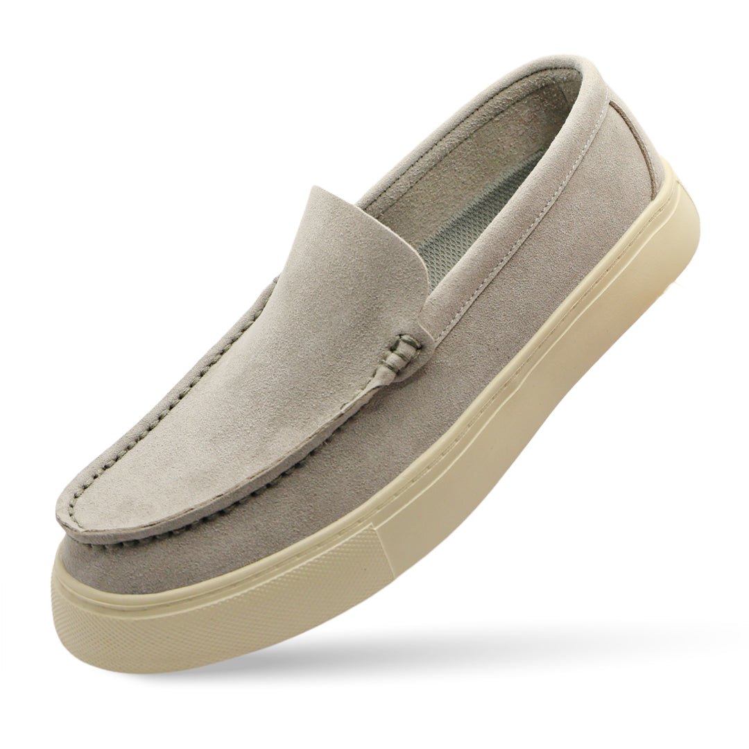 Sierra Park Synthetic Suede Loafer – باللون الرمادي الفاتح