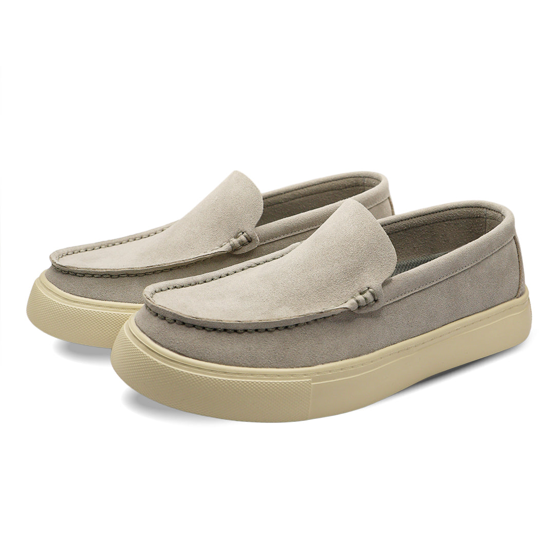 Sierra Park Synthetic Suede Loafer – باللون الرمادي الفاتح