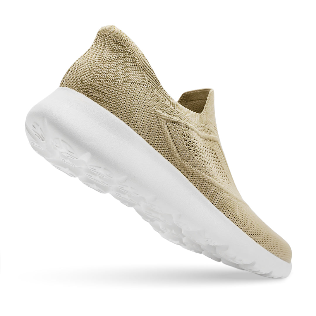 Cloud Roam Hands Free Trainer - Sand/White